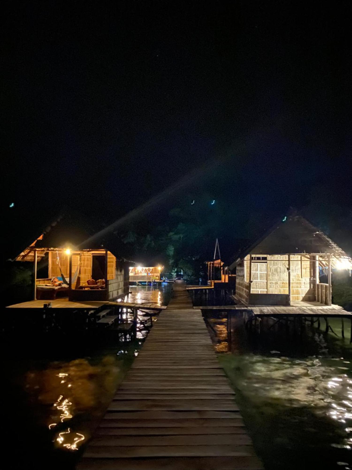 Nyanse Homestay - Raja Ampat Besir Buitenkant foto